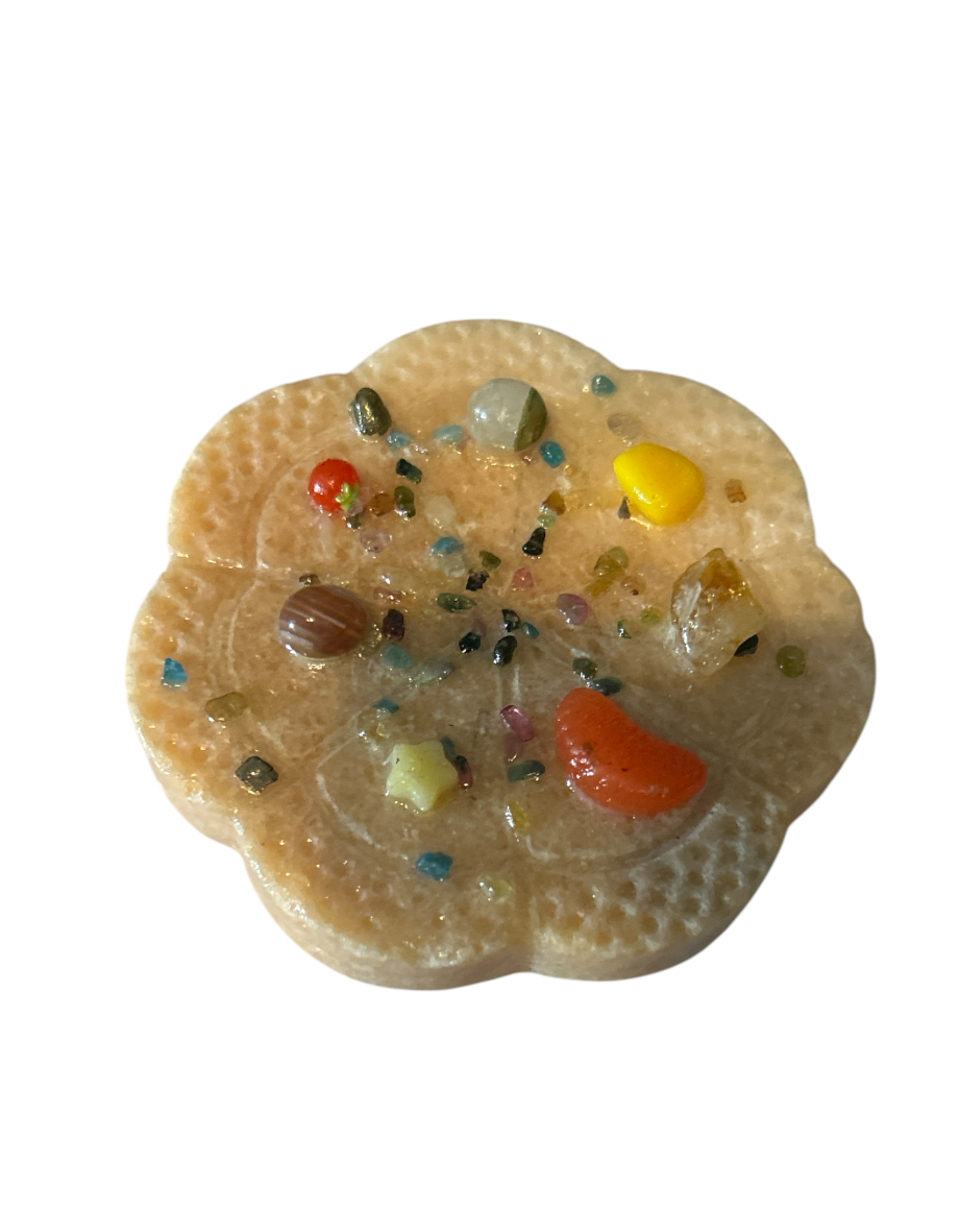 Calcite Flower pizza decor with other stones .634