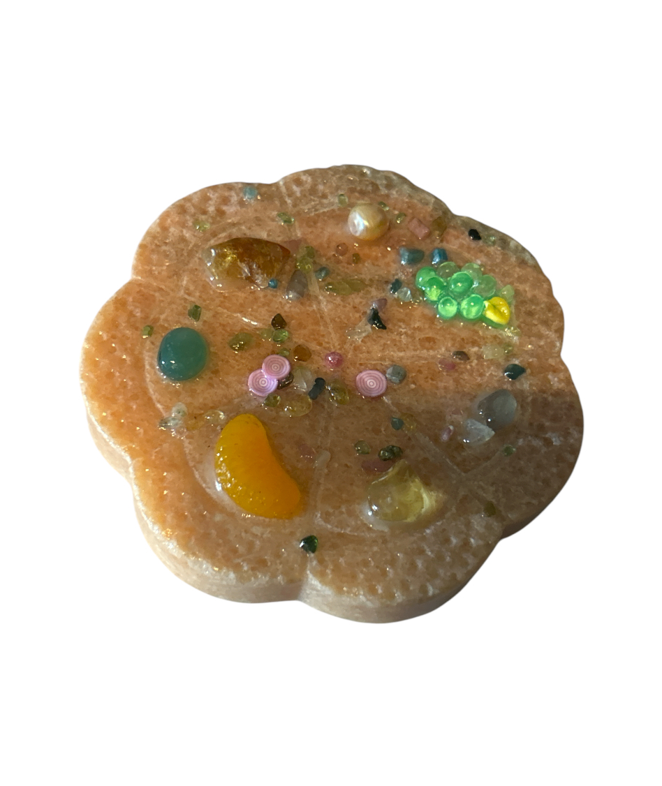 Calcite Flower pizza decor with other stones .619